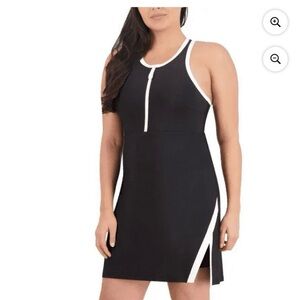 Chic Black and White Women's Swim Coverup